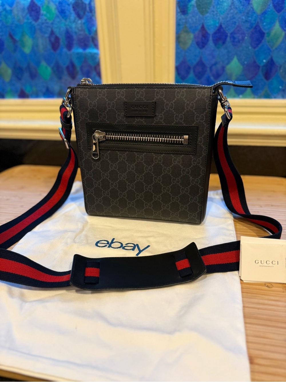 Gucci Black GG Supreme Canvas Messenger Bag
